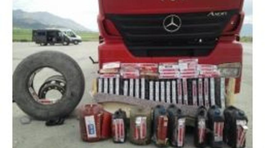 Jandarmadan Ka&ccedil;ak Sigara Operasyonu