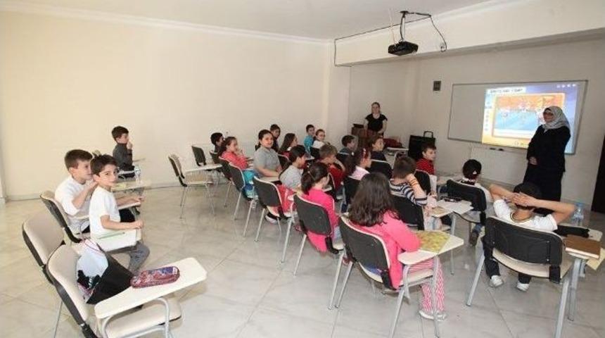 Oyunlarla İngilizce &Ouml;ğreniyorlar