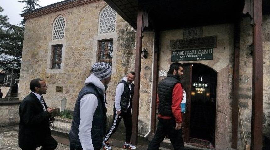 Sporcular, Evliyaları Anma Haftasına Katıldı