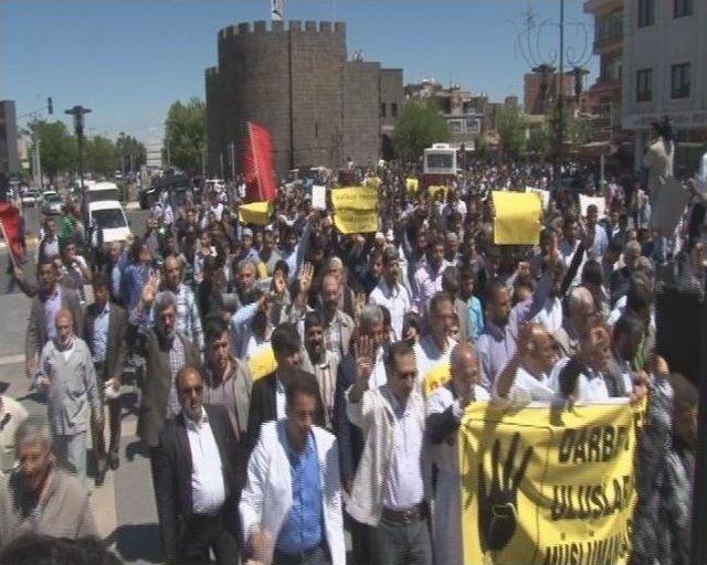 Mısır’daki İdam Kararlarına Diyarbakır’dan Darağaçlı Protesto