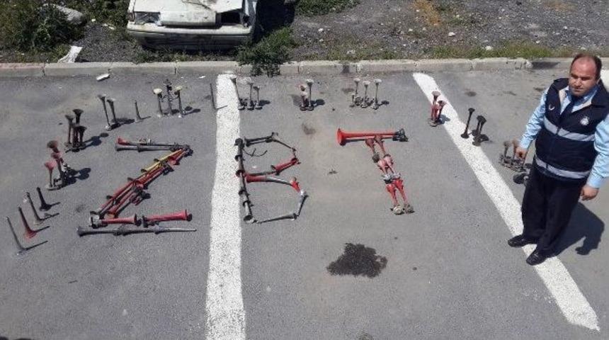 Esenyurt&rsquo;ta Trafik G&uuml;r&uuml;lt&uuml;s&uuml;ne 'zabıta' &Ouml;nlemi