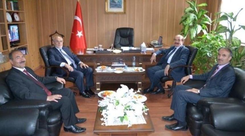 Nasrullah Hacım&uuml;ft&uuml;oğlu'ndan Eskişehir M&uuml;ft&uuml;l&uuml;ğ&uuml;'ne Ziyaret