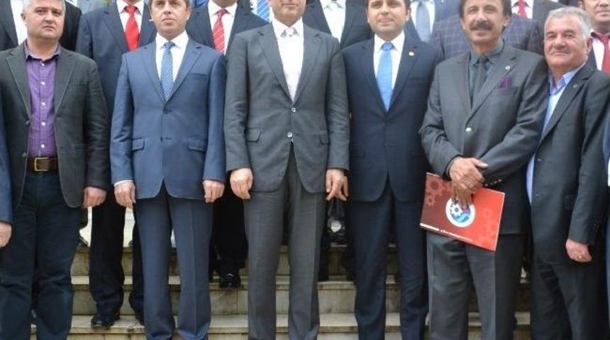 Bakan Eker Biga&rsquo;da Tarım Sekt&ouml;r&uuml; Ortak Akıl Toplantısına Katıldı