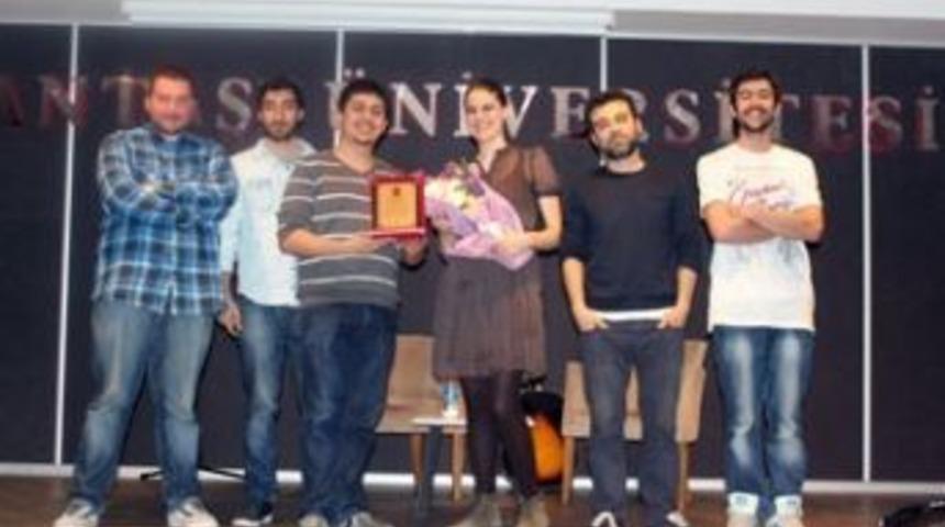 Melis Danişmend &Ouml;ğrencilerle Buluştu