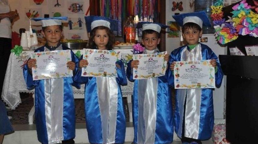 Kuşadası&rsquo;nda Miniklerin Sertifika Heyecanı