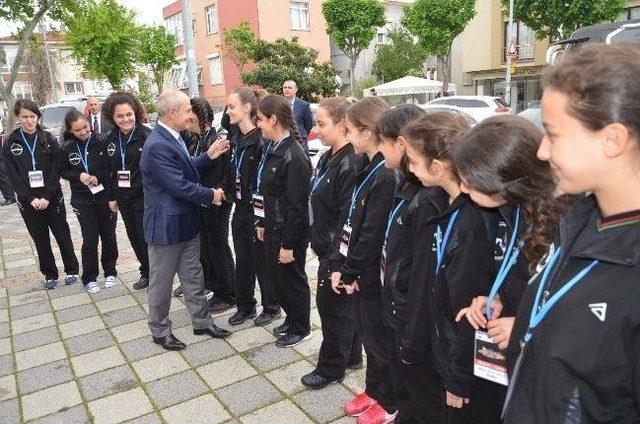 B&uuml;y&uuml;k&ccedil;ekmeceli Dans&ccedil;ılar, Birincilik İ&ccedil;in Artvin&rsquo;e Gitti 1