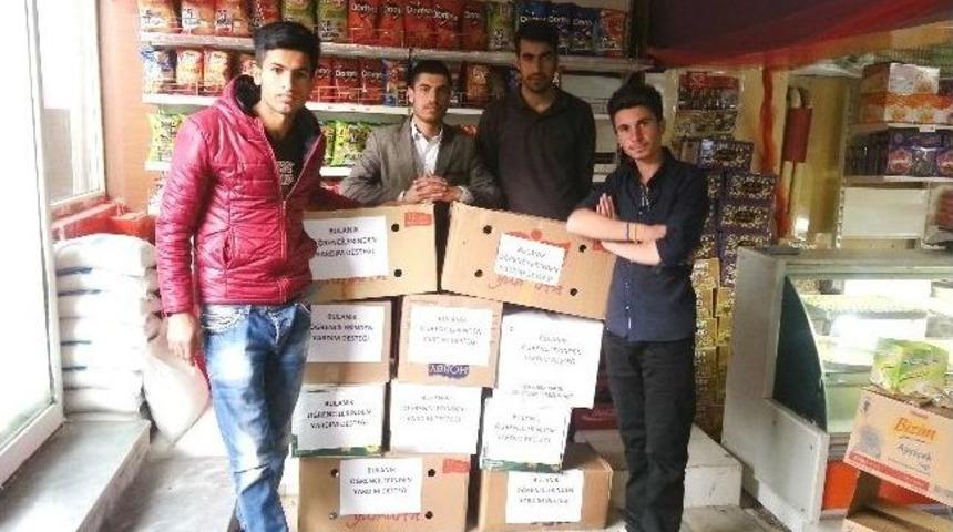 Lise &Ouml;ğrencilerinden &Ouml;rnek Davranış