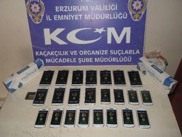 Erzurum’da Kaçak Cep Telefonu Ve Sigara Operasyonu