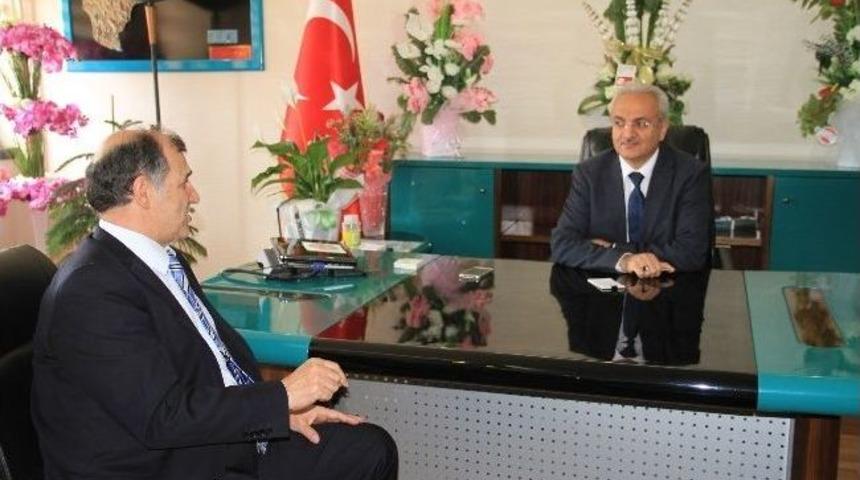 Erdef&rsquo; Den Başkan Başsoy&rsquo;a Ziyaret