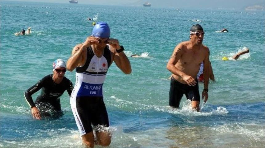 Triatlon Yarışmaları Başladı