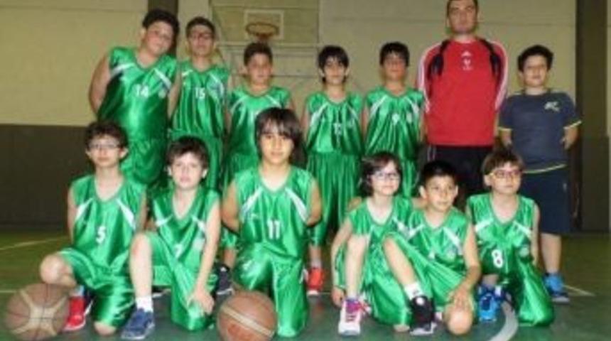 Aydın&rsquo;da Minik Eller Potada Kıyasıya M&uuml;cadele Ediyor