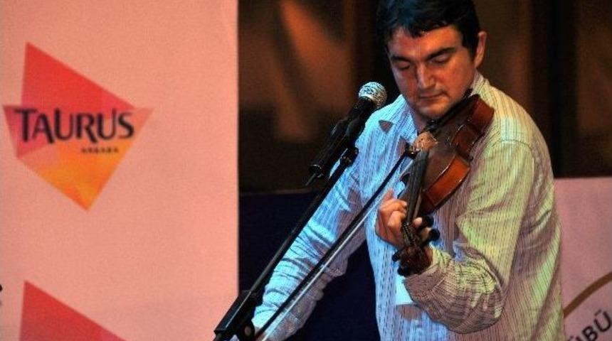 En Başarılı Sokak &Ccedil;algıcısı İ&ccedil;in Bir Adım Kaldı