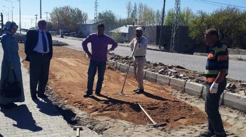Adilcevaz Belediyesinden Yol &Ccedil;alışmaları
