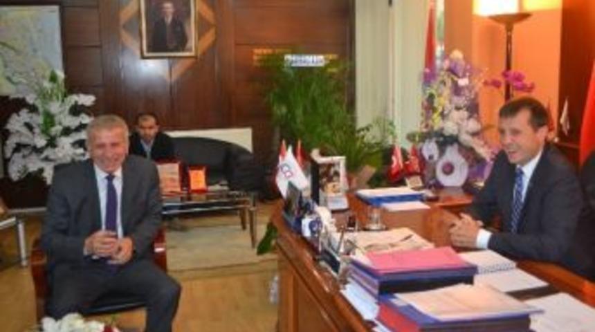 Mhp &Ccedil;erkezk&ouml;y Eski Başkanı Mustafa Ordu Başkan Akay&rsquo;ı Ziyaret Etti