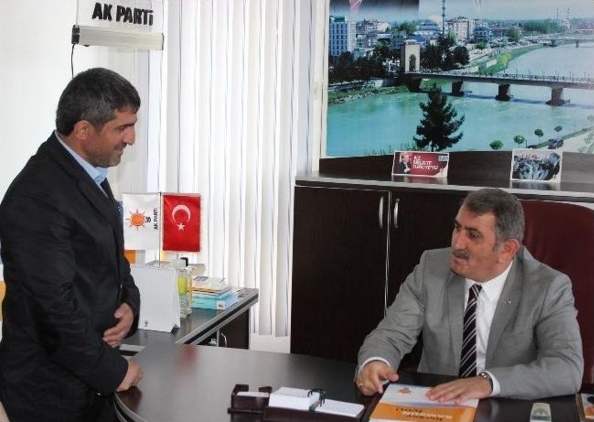 Ak Parti &Ccedil;arşamba İl&ccedil;e Teşkilatı İstifa Etti
