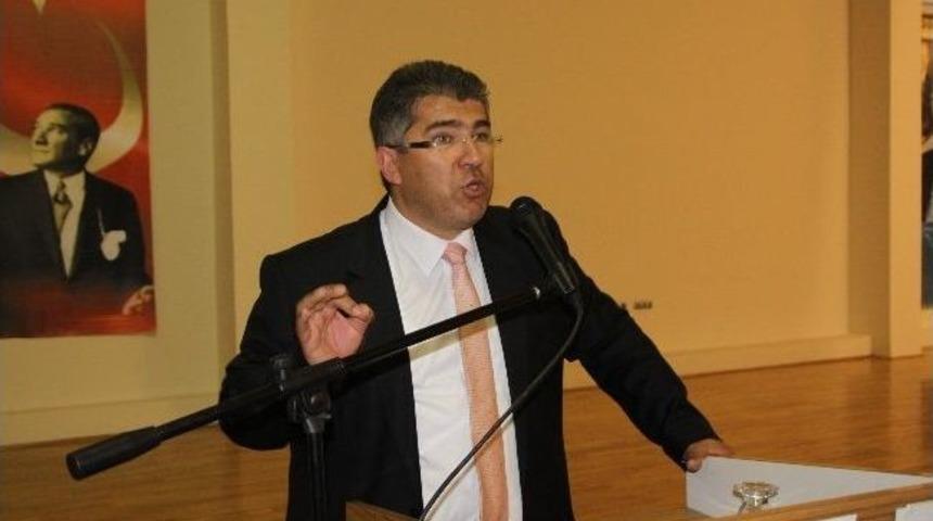 Ak Parti İl Başkanı &Ouml;zt&uuml;rk: &ldquo;hizmet Noktasında Herkesin Yanındayız&rdquo;