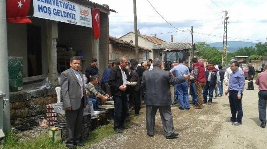 Karakadılar K&ouml;y&uuml;nde Hayır Yemeği D&uuml;zenlendi