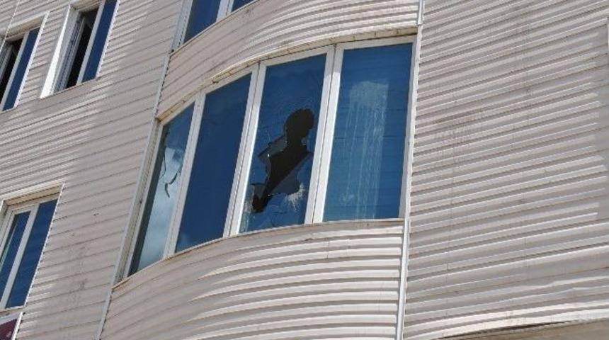 Şırnak'ta Dershaneye Taşlı Molotoflu Saldırı