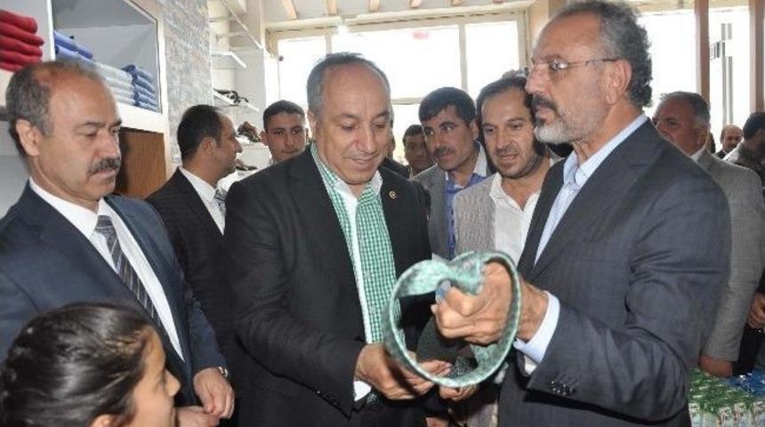 Sakık'tan Muş Valisine Hediye