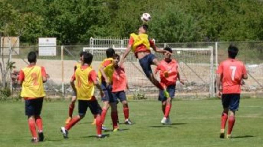 B&ouml;lge Karması Futbol Turnuvası Yapıldı