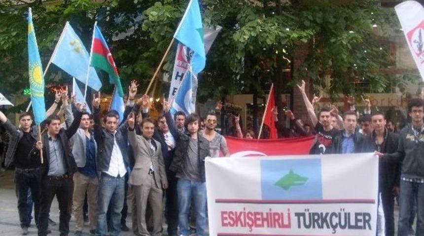 Eskişehir&rsquo;de 3 Mayıs D&uuml;nya T&uuml;rk&ccedil;&uuml;l&uuml;k G&uuml;n&uuml; Y&uuml;r&uuml;y&uuml;ş&uuml;