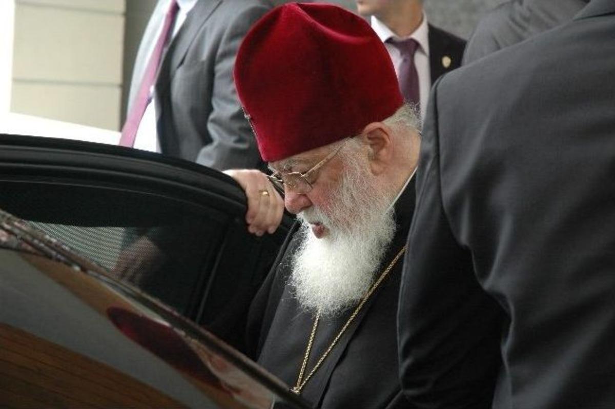 G&uuml;rcistan Ortodoks Kilisesi Patriği 2. İlia, &Ouml;şvank Kilisesinde G&ouml;zyaşlarına Boğuldu