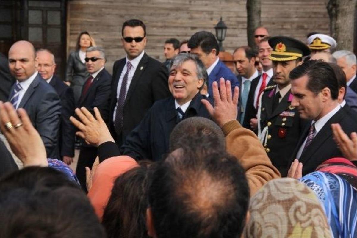 Cumhurbaşkanı G&uuml;l, Amasra Kalesi&rsquo;ni Gezdi