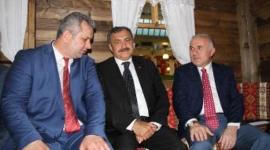 (tekrar) Veysel Eroğlu Ve Aziz Babuş&ccedil;u, Giresun G&uuml;nleri'ni Ziyaret Etti