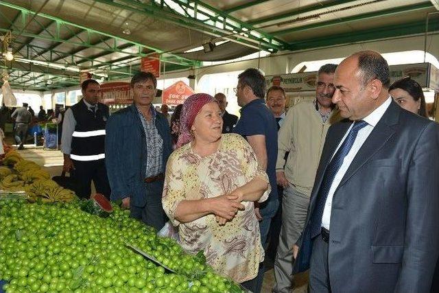 Başkan Arslan’dan Ataşehir Pazaryeri Turu