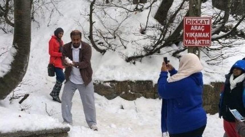 Uludağ'da Mayıs Ayında Arapların Kar Keyfi
