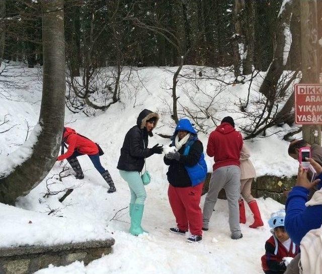 Uludağ'da Mayıs Ayında Arapların Kar Keyfi