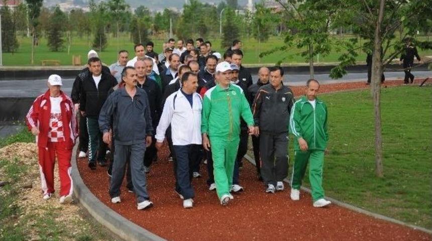 H&uuml;davendigar&rsquo;da Sağlıklı Yaşam Y&uuml;r&uuml;y&uuml;ş&uuml;