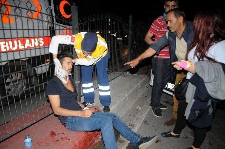 Antalya’da Otomobil Karşı Yöne Uçtu: 1’i Ağır 4 Yaralı G5