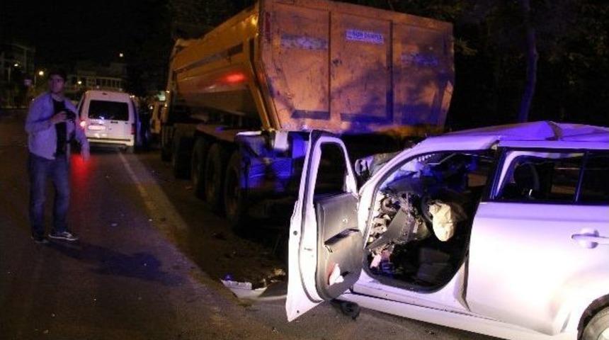 Beylikd&uuml;z&uuml;&rsquo;de Trafik Kazası: 1 &Ouml;l&uuml;