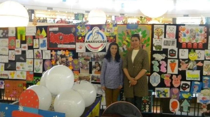 Ana Kucağı Kreş Ve G&uuml;nd&uuml;z Bakımevi Resim Sergisine &Ccedil;ocuklar B&uuml;y&uuml;k İlgi G&ouml;sterdi