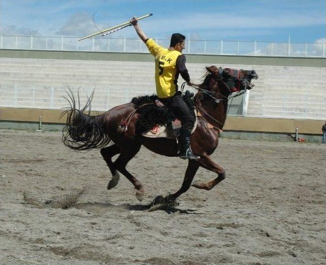 2014 Türkiye Şampiyonası Atlı Cirit Müsabakaları Başlıyor