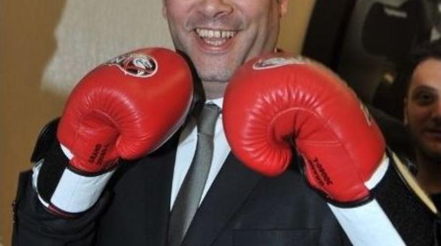 Piriştina&rsquo;dan Gen&ccedil; Sporculara Teşekk&uuml;r