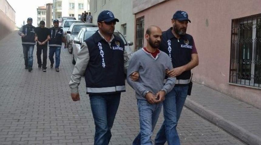 Banka Soyguncuları Mahkemeye Sevk Edildi