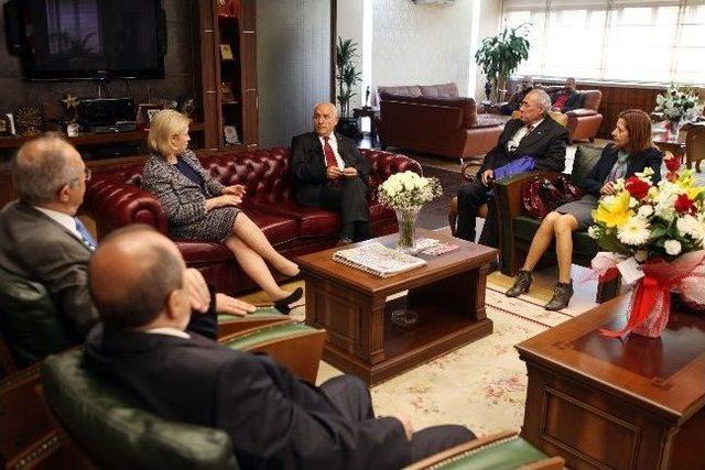 Add&rsquo;den Tebrik Ziyareti 1