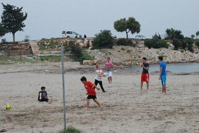 Didim’de Mhp’liler Piknikte Biraraya Geldi 1