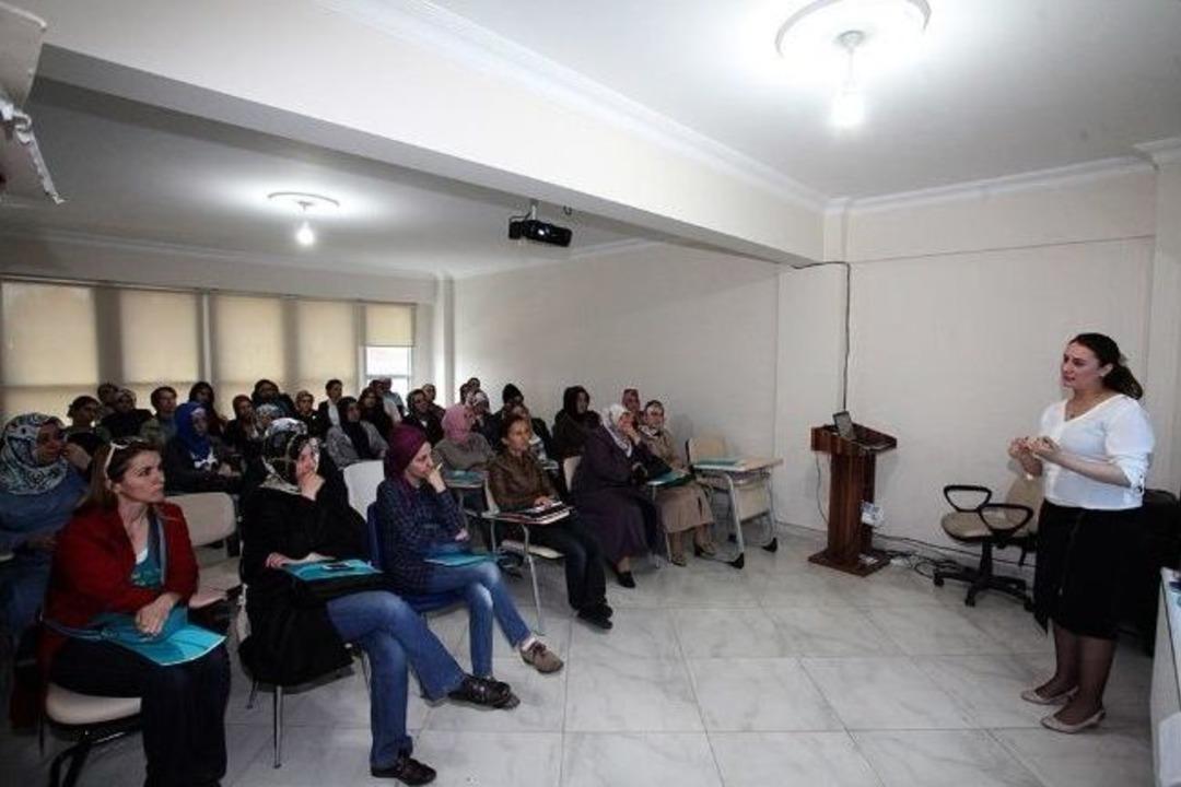 Psikolog Bet&uuml;l Karapınar: