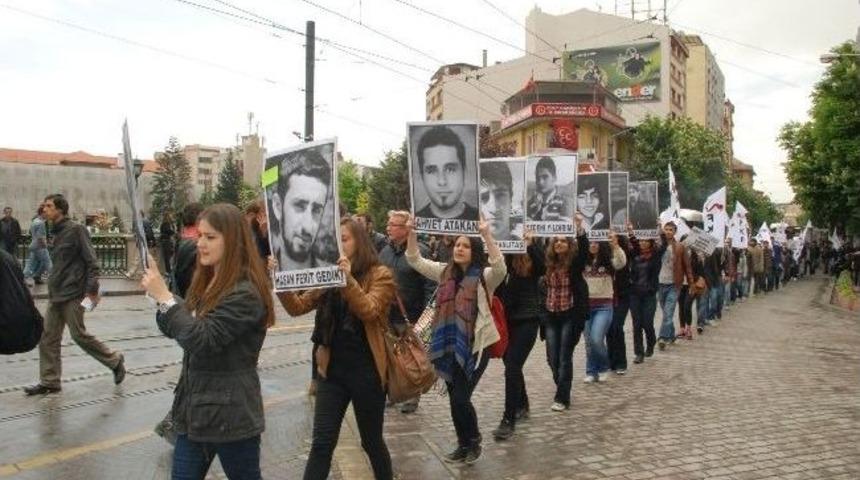 Barış İ&ccedil;in B&uuml;y&uuml;k Gen&ccedil;lik Y&uuml;r&uuml;y&uuml;ş&uuml;