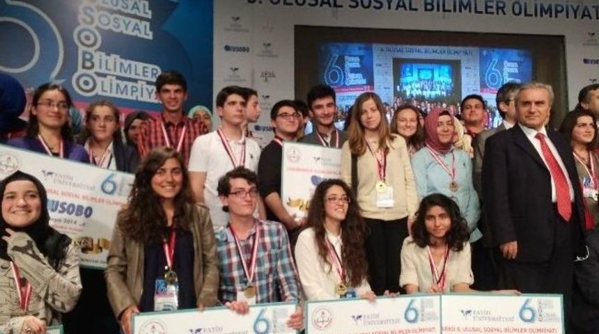 Sosyal Bilimlere Yamanlar Damgası