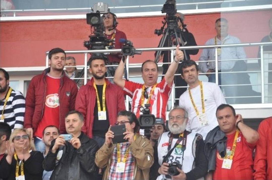 Balıkesirspor Ve İstanbul B&uuml;kşehir Belediyespor S&uuml;per Lig'de