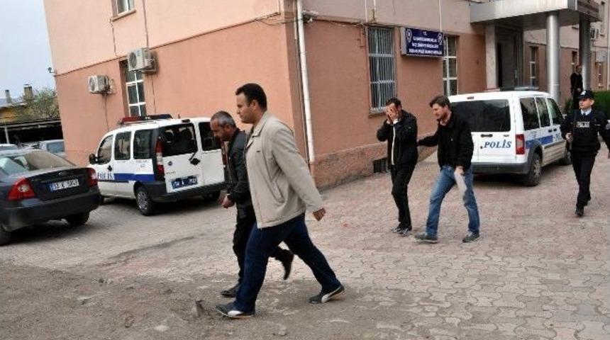 Yanlışlıkla Girdikleri İl&ccedil;ede Esrar İle Yakalandılar