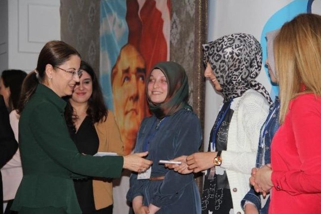 Bakan İslam: &ldquo;kadınların İstihdamı T&uuml;rkiye&rsquo;de İstediğimiz Boyutlara Gelecek&rdquo;