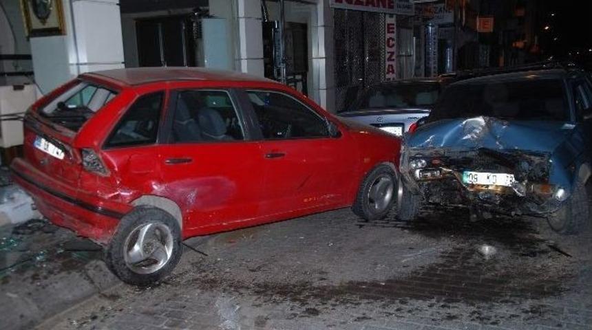 Direksiyon Hakimiyetini Kaybeden S&uuml;r&uuml;c&uuml; Ortalığı Birbirine Kattı