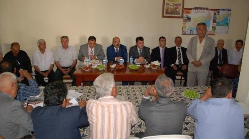 B&uuml;y&uuml;kşehir Belediyesi Daire Başkanları Silifkeli Muhtarlarla Buluştu