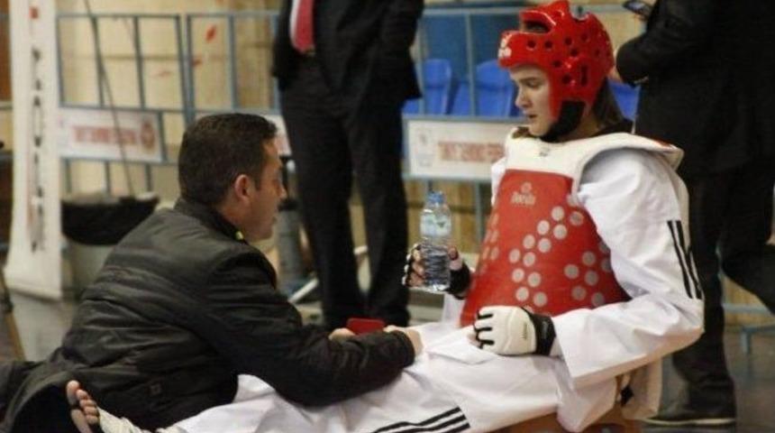 Tekvando'da G1 M&uuml;sabaka İkincisi Edirne&rsquo;den