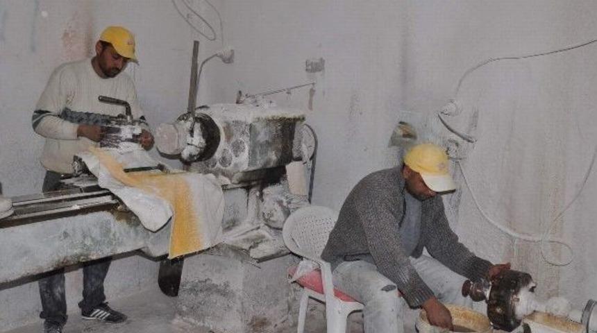 Neşet Ertaş'ın Akrabaları, Oniks Taşı İşletmeciliği Yapıyor